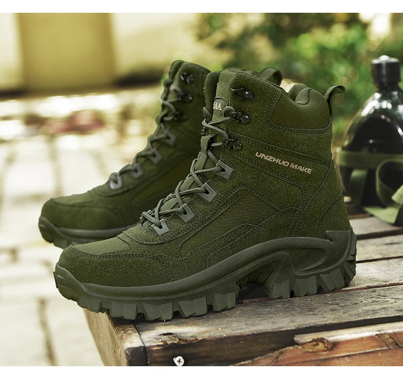 Men's  boots,  military  special  work